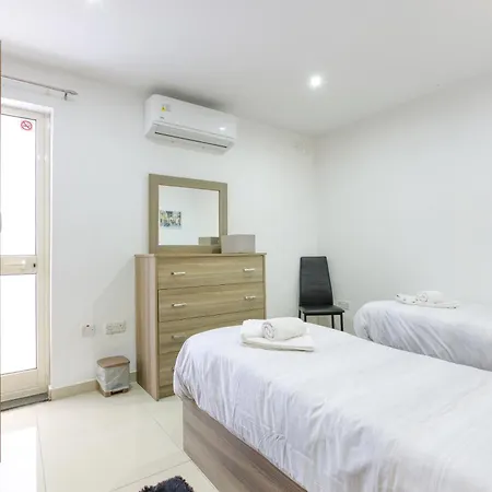 Lovely 2br With Private Backyard In By 360 Estates * Gzira