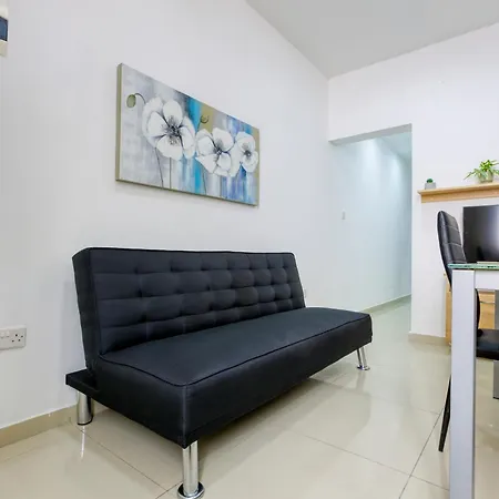 Lovely 2br With Private Backyard In By 360 Estates Appartement Gzira